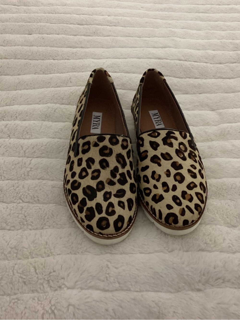 Myra Leopard Print Slip-On Loafers - Cream, Black, Brown - NWOT - Size 7 - Picture 2 of 4